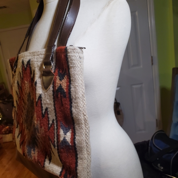 Handmade Woven Southwestern Shoulder Bag - Picture 2 of 4